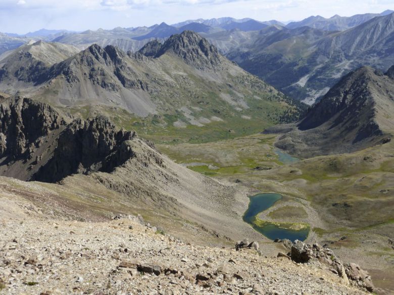 descent to basin from Petro N ridge