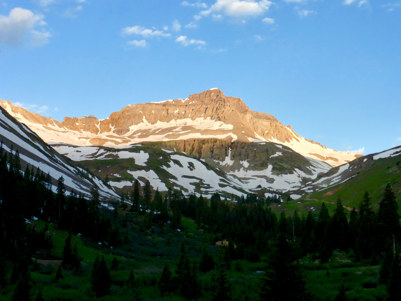 Gilpin sunrise hiking into YB